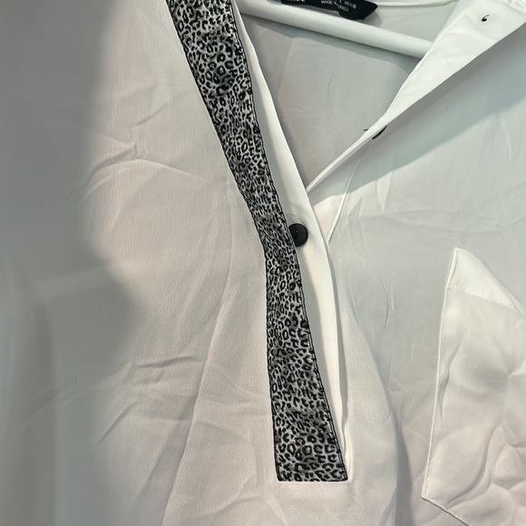 Zara blouse with leopard print detail - Picture 3 of 6